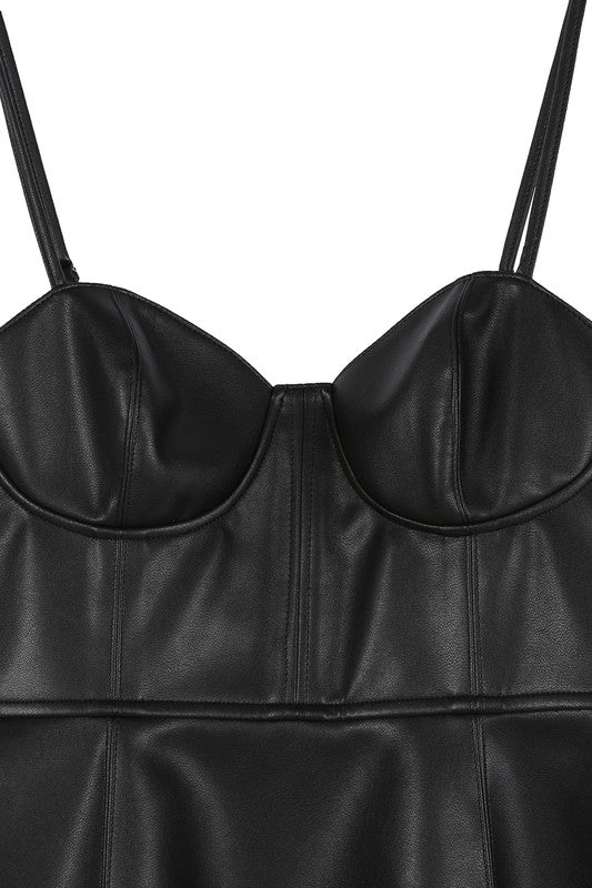 Mini-robe bustier en cuir végétalien