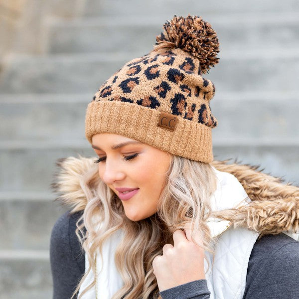 Gorro con pompón de leopardo CC