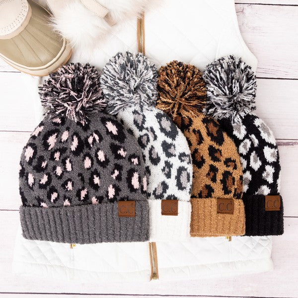 Gorro con pompón de leopardo CC