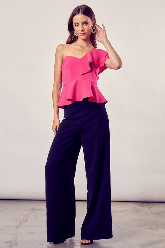 Top peplum con volante y un hombro