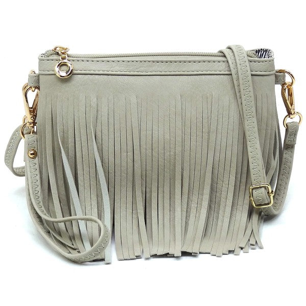 Bolso cruzado tipo clutch con flecos estilo western