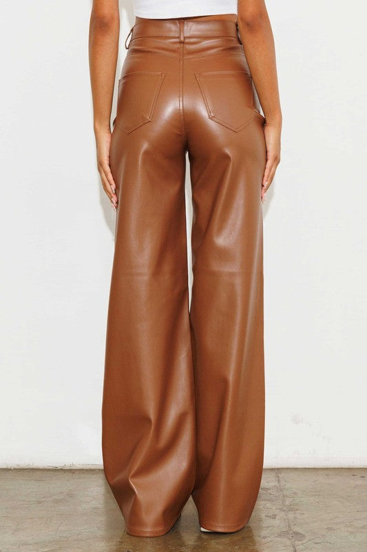 Pantalon large en cuir végétalien