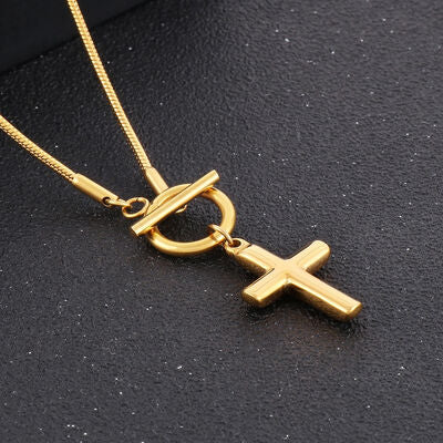 Collier en acier inoxydable avec pendentif croix