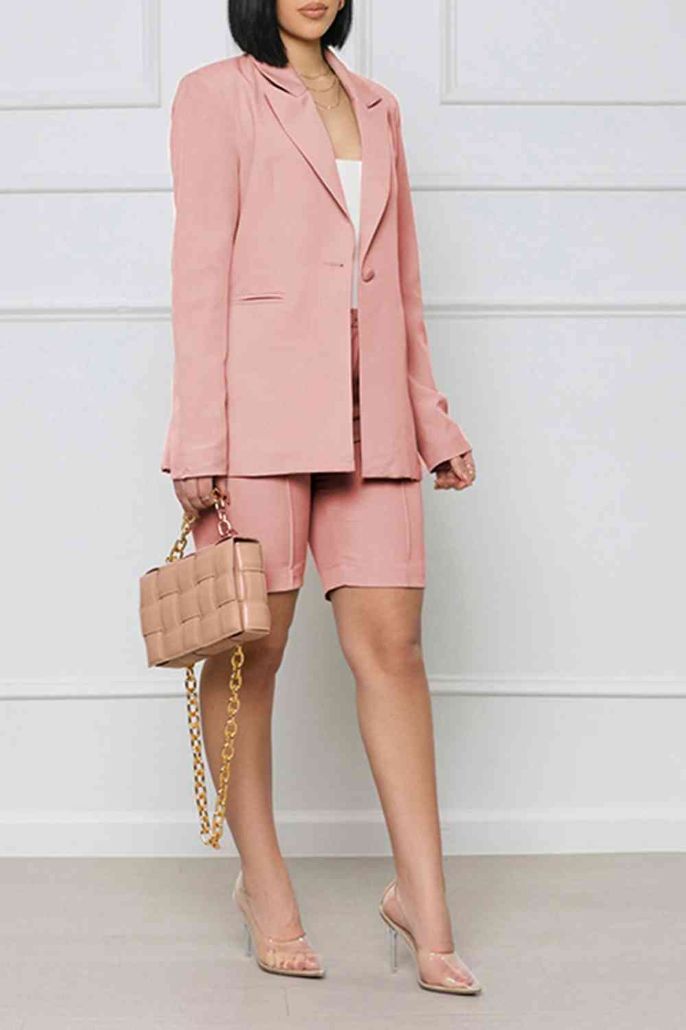 Ensemble blazer à manches longues et short