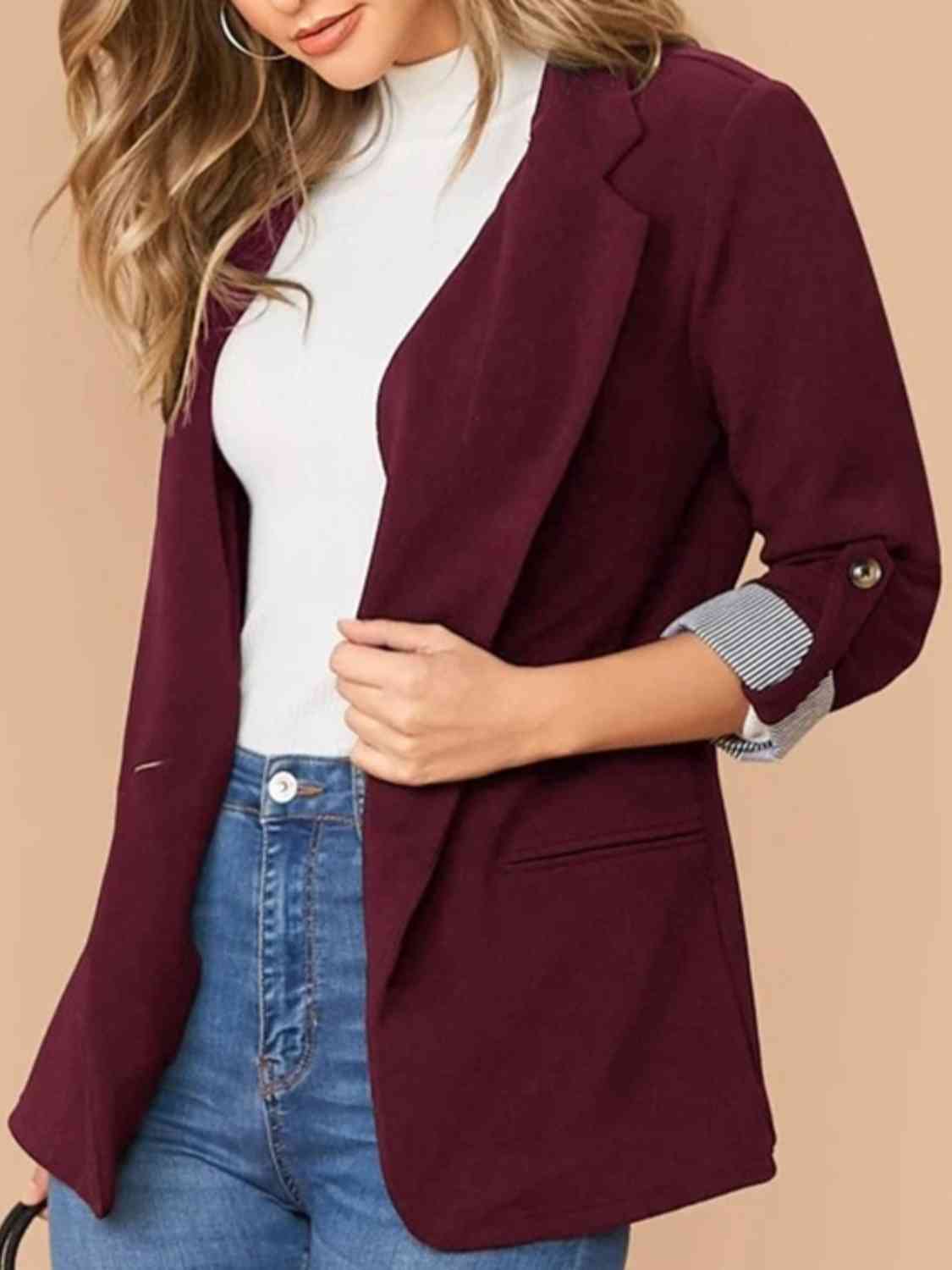 Blazer con cuello de solapa y mangas enrolladas