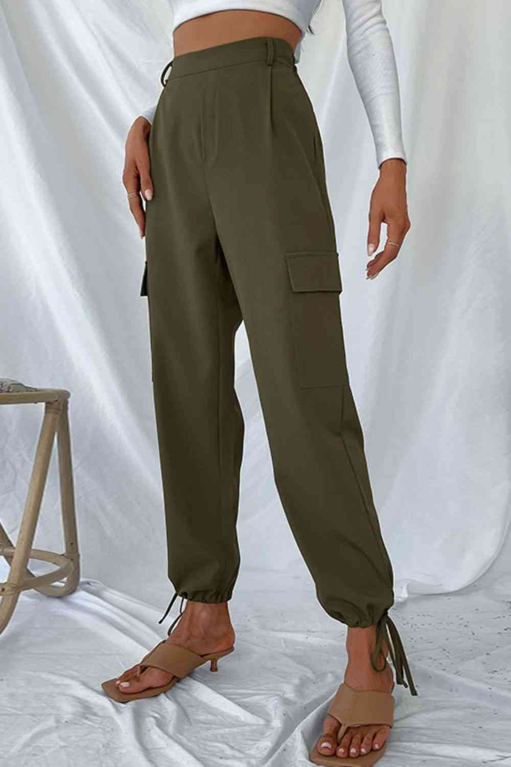 Pantalon cargo à cordon de serrage à la cheville