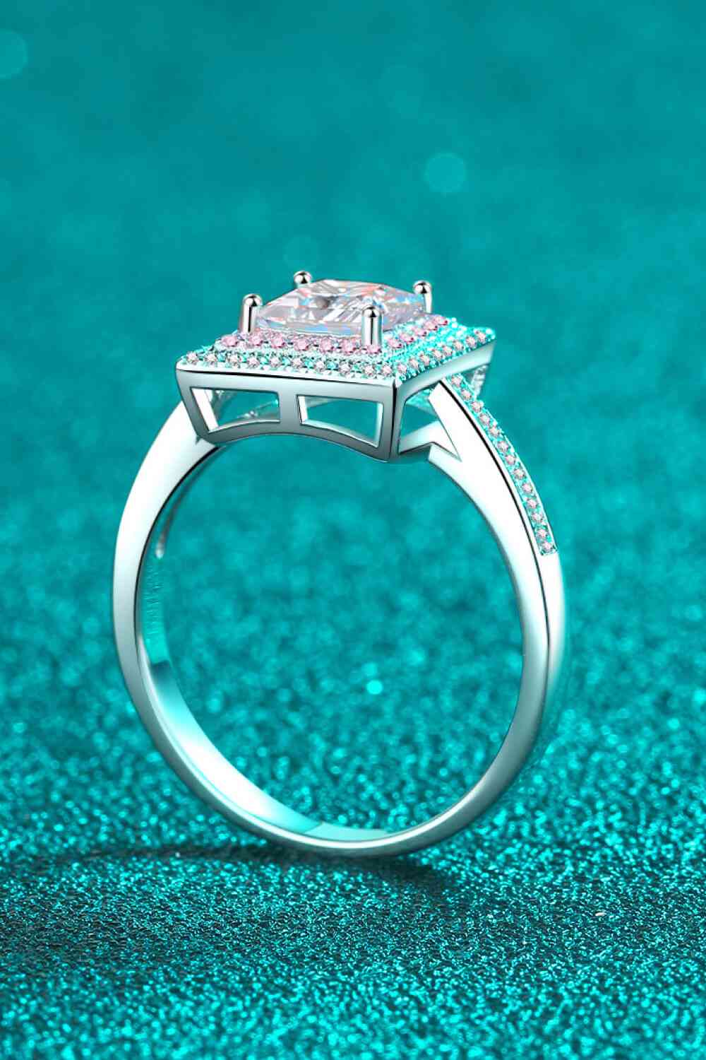 Bague Moissanite 1 Carat Restez Élégante