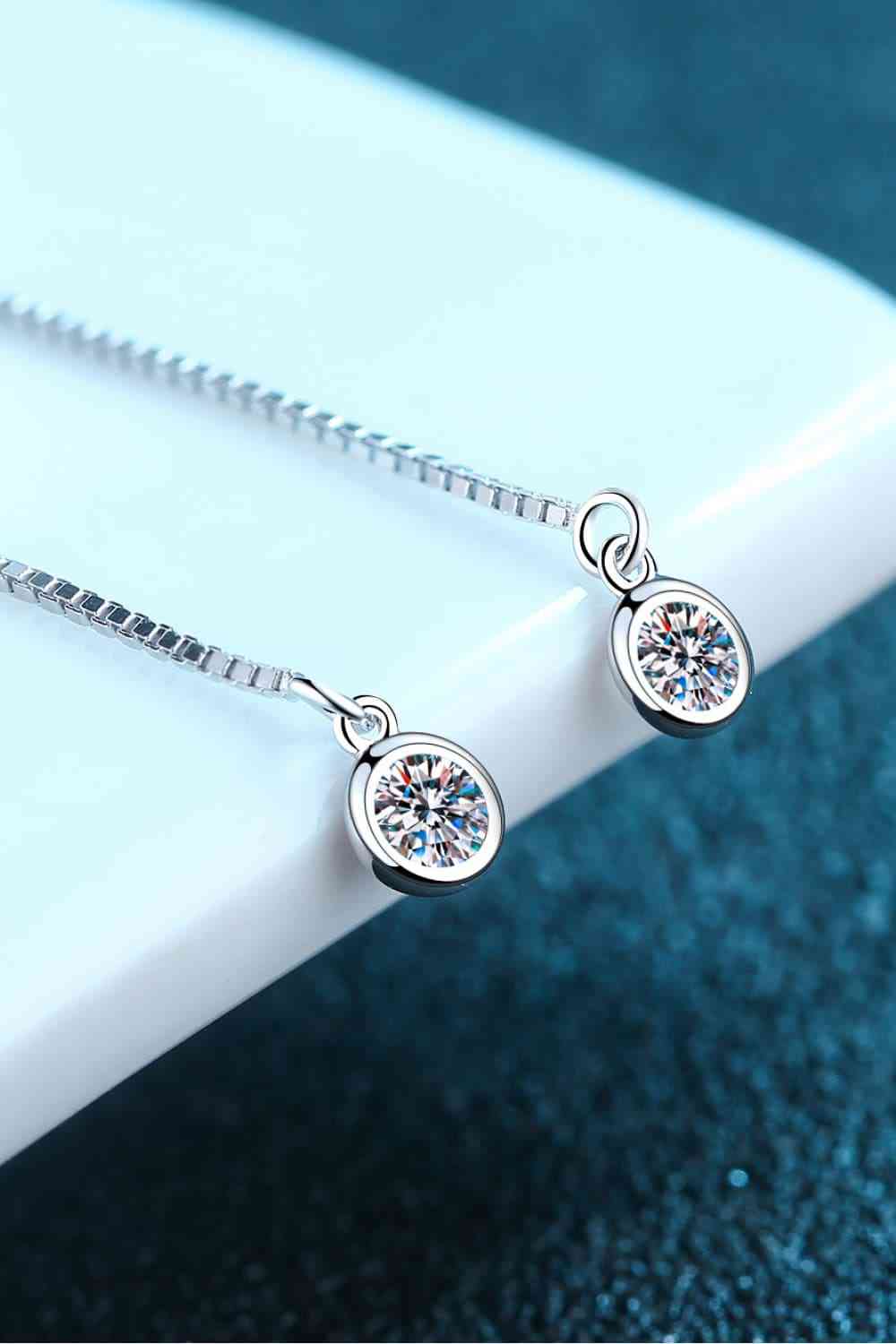 Boucles d'oreilles enfileur en argent sterling 925 Moissanite